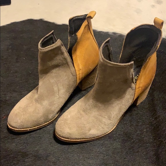 diba suede booties